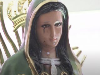 聖母マリア像が血の涙を流した！？数百人の前で起きた奇跡！＝メキシコ